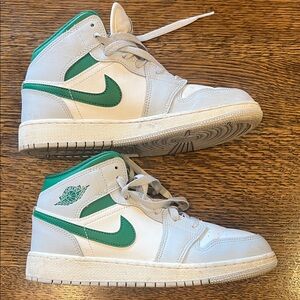Nike Kids Jordan’s 5Y